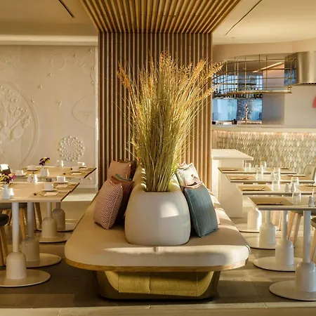 Fariones Hotel