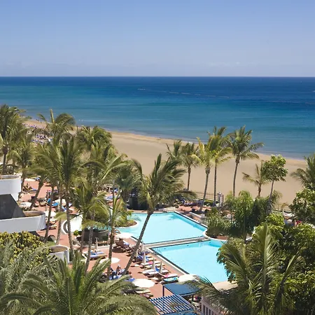 Fariones Hotel 4*