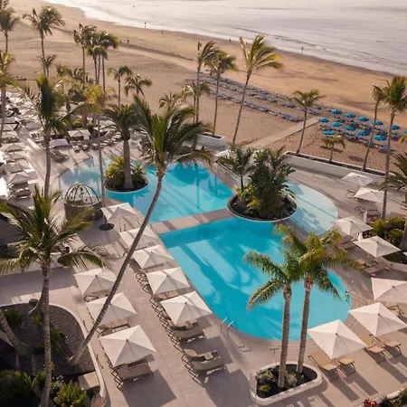 Fariones Hotel 4*