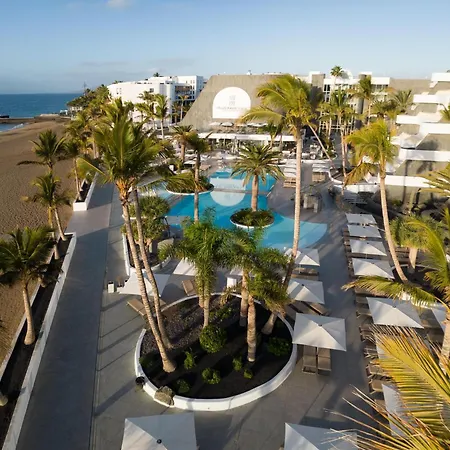 Fariones Otel 4*